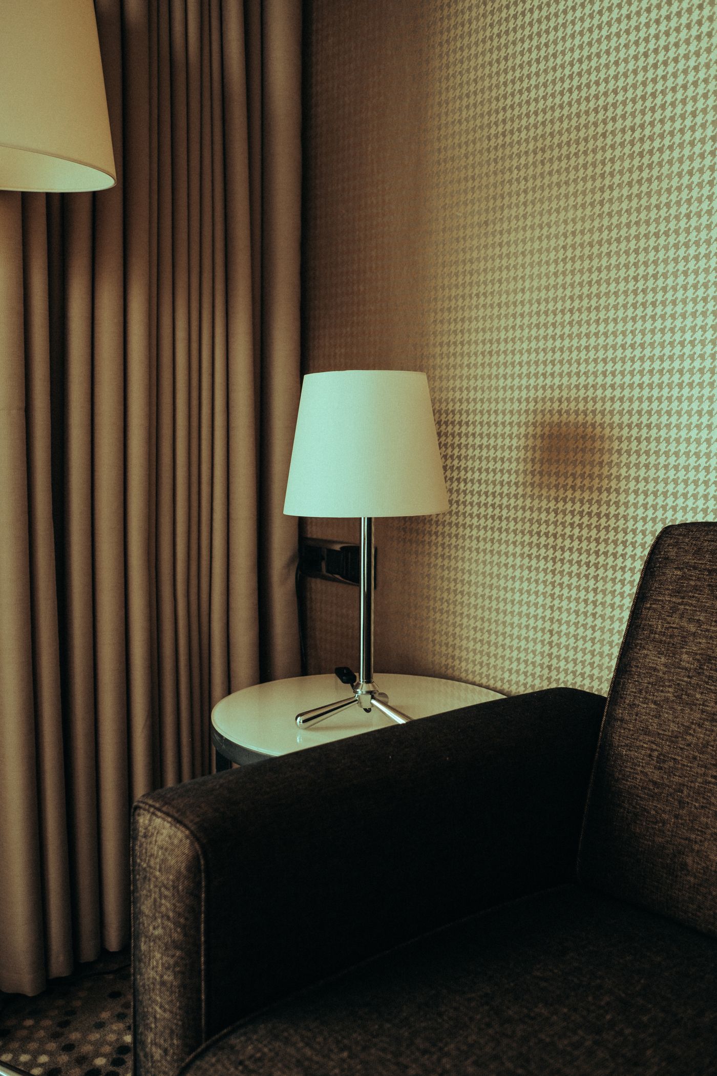 Terra Ceramic Table Lamp